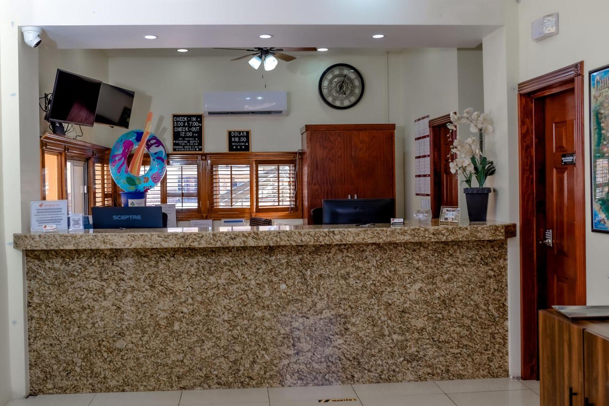 Durazno Inn Nuevo Casas Grandes ภายนอก รูปภาพ