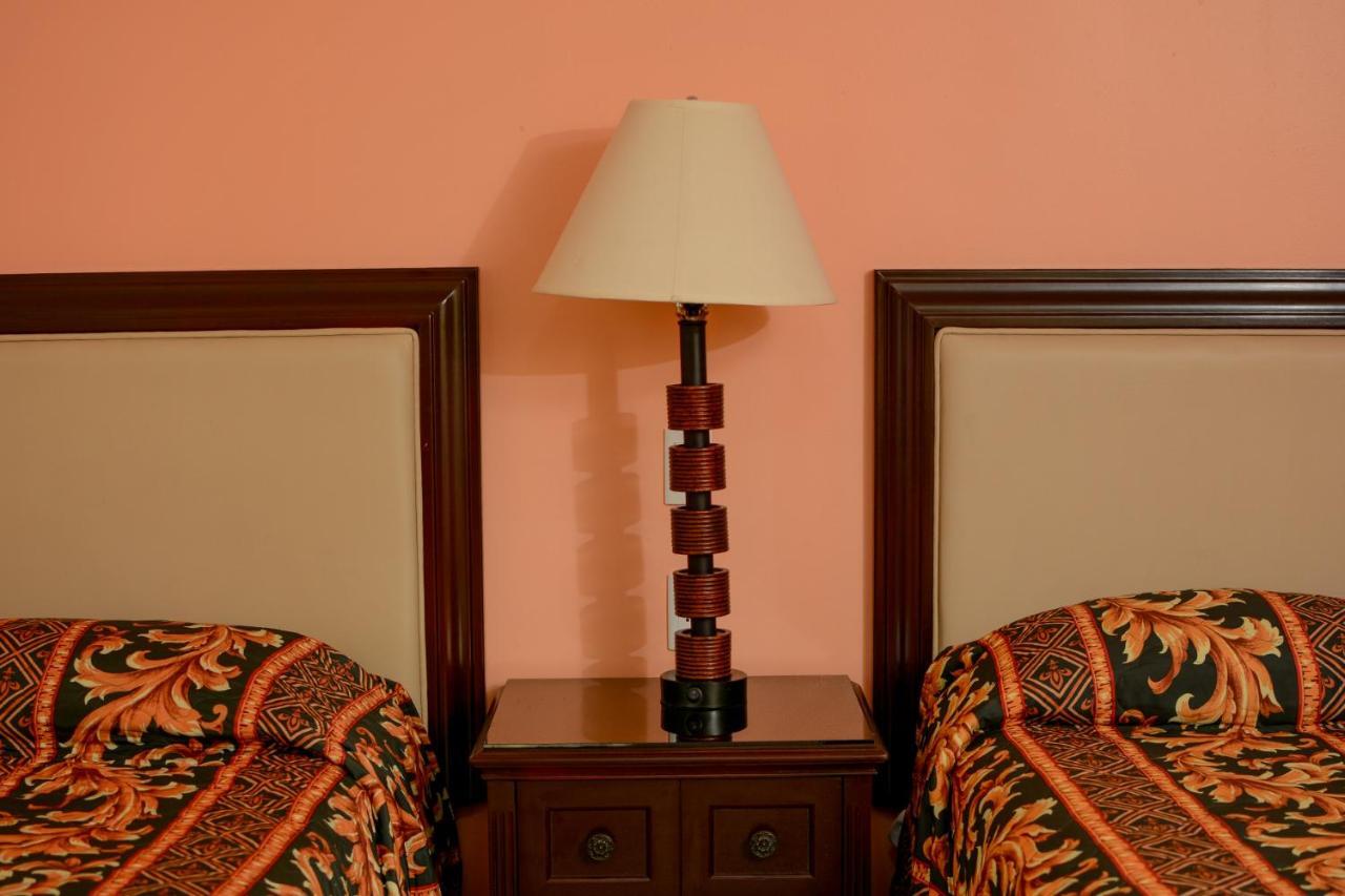 Durazno Inn Nuevo Casas Grandes ภายนอก รูปภาพ